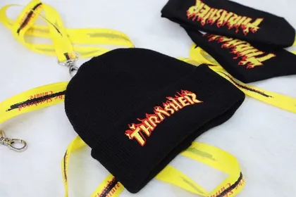 کلاه بافت trasher