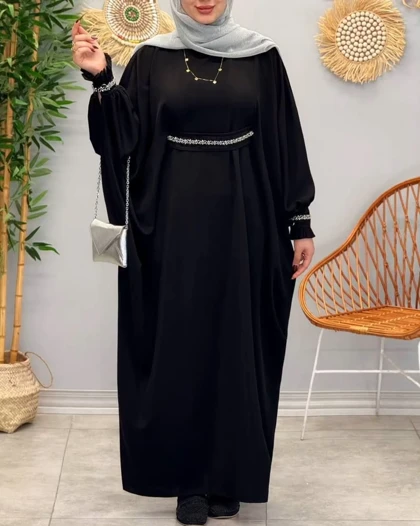 عبا مزونی الیزا نیوشا