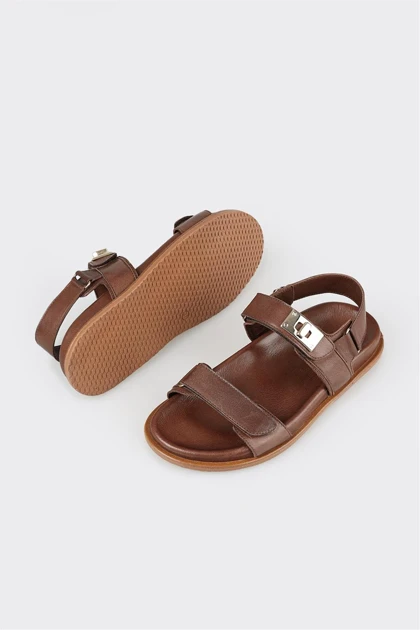 صندل اسپرت زنانه اورجینال elle