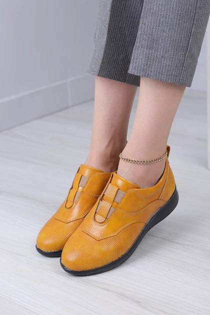 کفش پرسنلی زنانه کارنیک 050