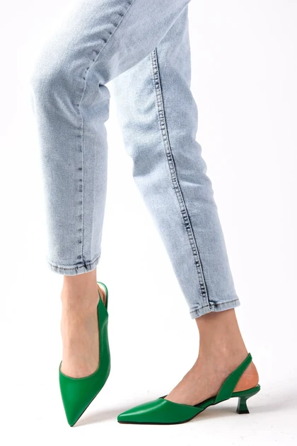 کفش پاشنه‌بلند کلاسیک زنانه میوگوستو mio-gusto