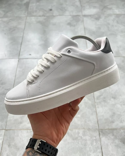 ونس ZARA سفید