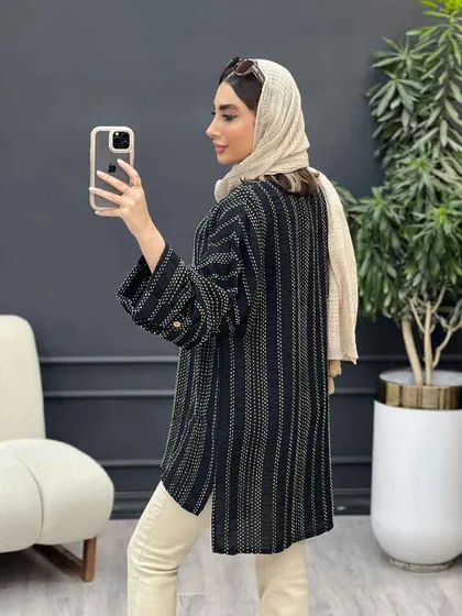 مانتو دوخت دار یقه دو دکمه