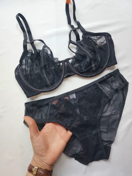 ست سوتین و شورت تمام دانتل هارنس دار فنردار کد: 61321