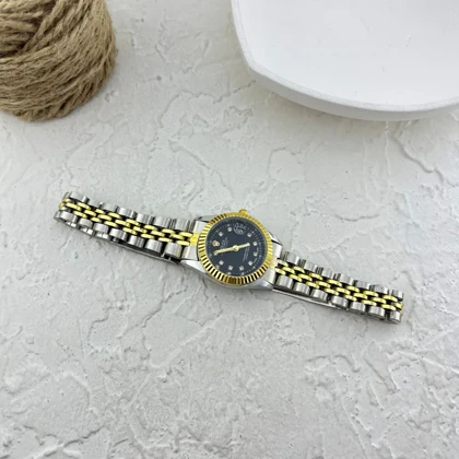 ساعت مچی زنانه با طرح رولکس، ظرافت در دستان شما