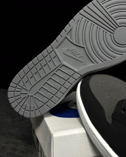 کتانی جردن وان