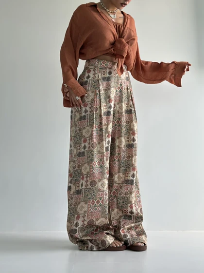 شلوار پارچه ای طرحدار