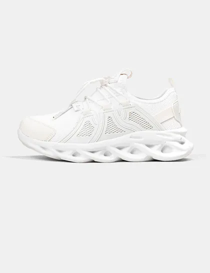 کفش ورزشی زنانه Nike