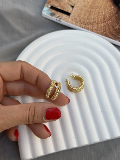 گوشواره مصری طلایی