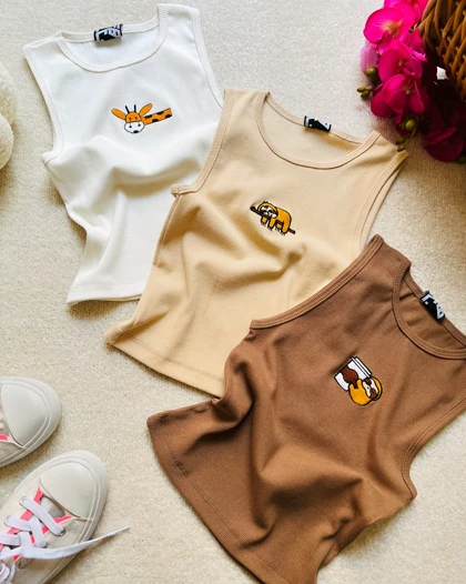 تاپ گلدوزی
