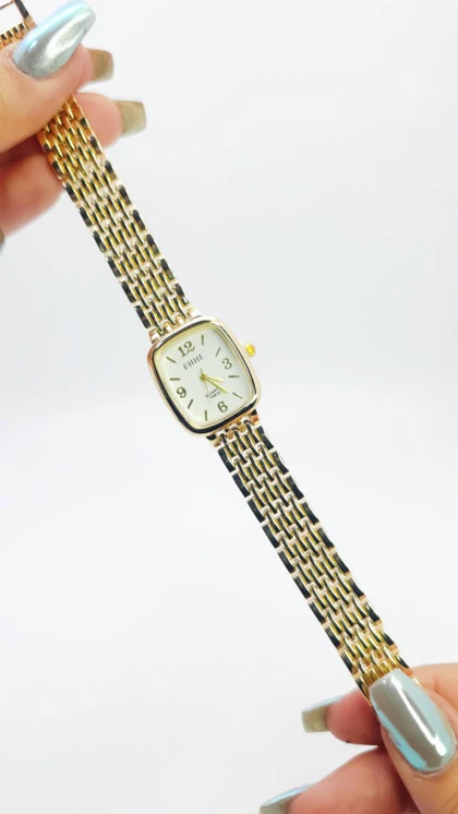 ساعت مچی زنانه مجلسی EHHE نگین‌دار با موتور کوارتز