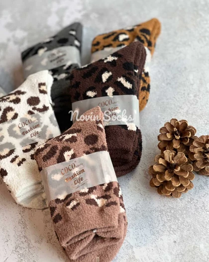 جوراب ساق‌دار حوله ای پلنگی