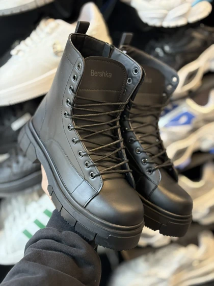 بوت لژدار برشکا