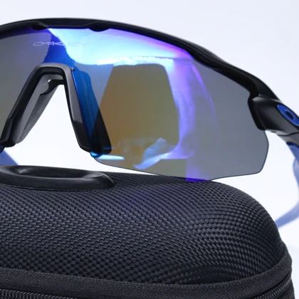 عینک برند OAKLEY کد 181359