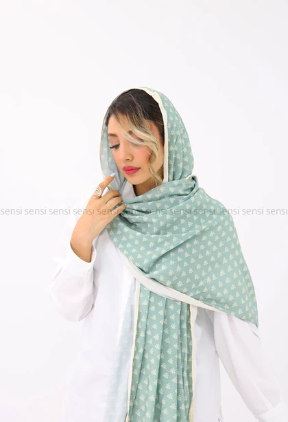 شال طرح دار پلیسه