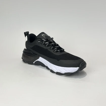 کفش راحتی اسکیچرز مدل مکس پروتکت مشکی سفید