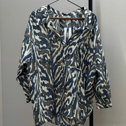 شومیز آبرنگی پری