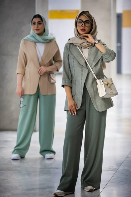 مانتو کنفی طرحدار یقه امریکایی مهگل