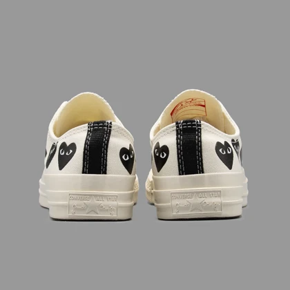 کانورس پلی مولتی هارت سفید مشکی ساق کوتاه Converse Cdg Play Multi Heart White Black Lowtop