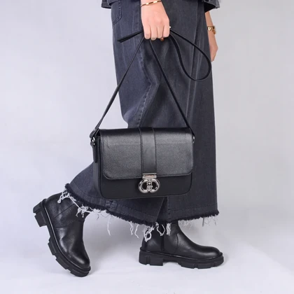 کیف دوشی چرم زنانه 609