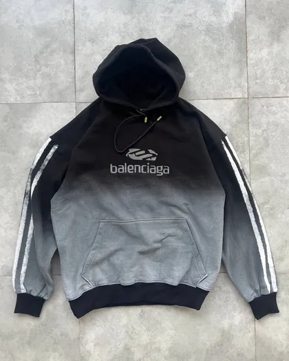 هودی مشکی سنگشور BALENCIAGA