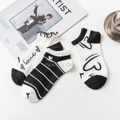 جوراب قلبی سیاه و سفید