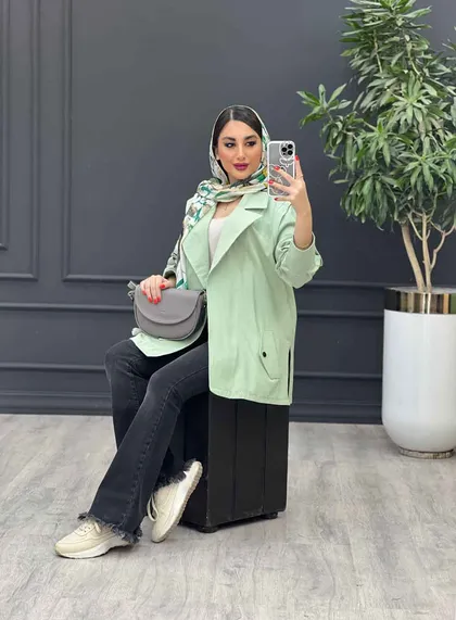 مانتو سرشانه ژیله دار پشت پاگن