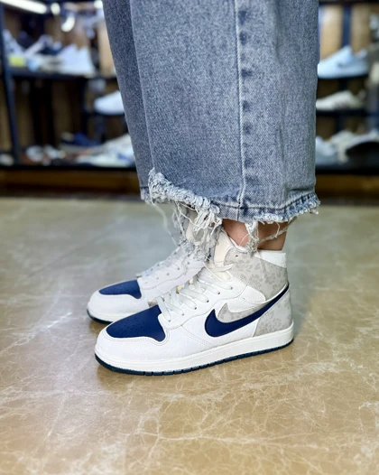 کتانی زنانه ساق‌دار نایکی دبل (دو نایک)