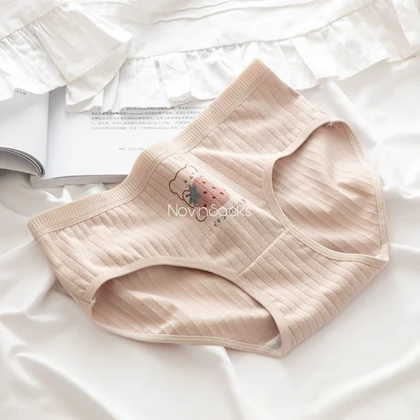 شورت طرح Teddy & Strawberry ( سایز L)