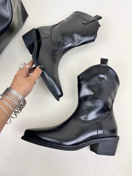 نیم بوت زنانه طرح چکمه کابوی زارا دو تیکه ZARA کد 1725 دختر طهرونی