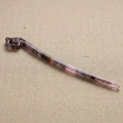 کانزاشی مو زنانه رزینی طرح ابر و باد بنفش‑دودی با سر قلابی تزئینی مینیمال لوکس