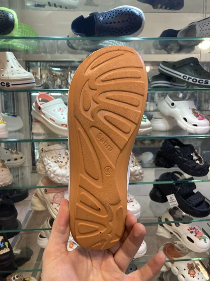 صندل طبی زنانه صحرا مدل جلوبسته