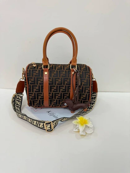 کیف زنانه مارک