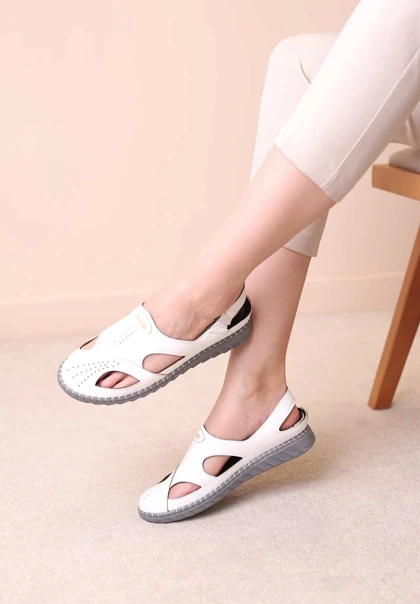 کفش پرسنلی زنانه آرامش 8292