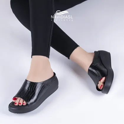صندل تمام چرم زنانه