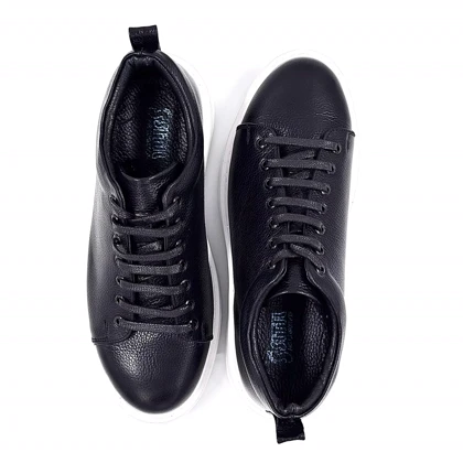 ونس مردانه آریو kfshario