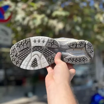 کتانی روزمره نیوبالانس 860 کیفیت مستر