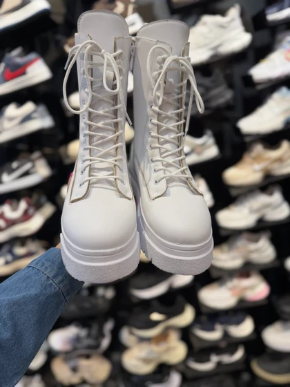 بوت مردانه سفید برشکا