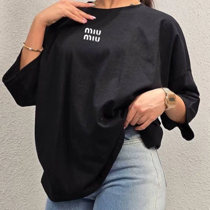 تیشرت طرح miu miu