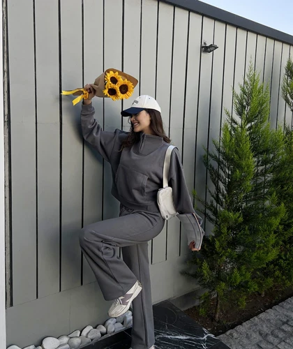 ست نیم‌زیپ و شلوار 230