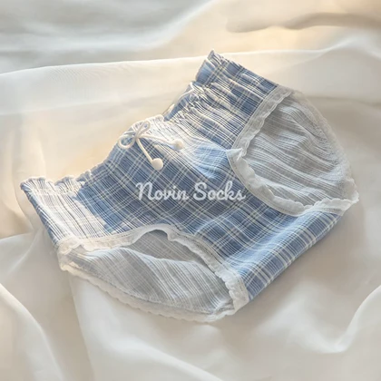 شورت طرح شکوفه و توت فرنگی (سایز 36 الی 40)