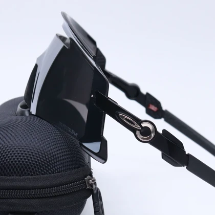 عینک برند OAKLEY کد 181329