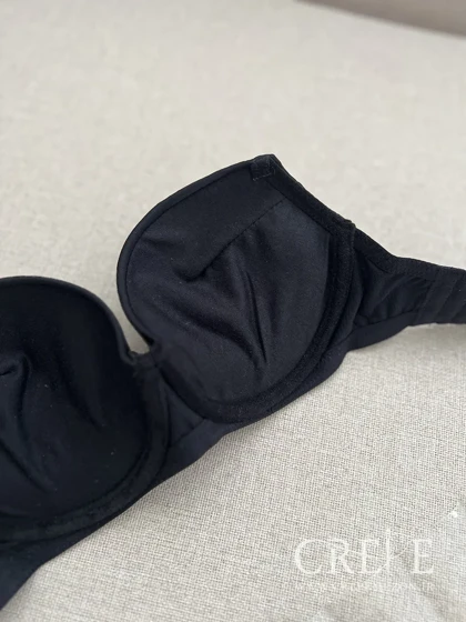 سوتین دکلته پشت نامرئی