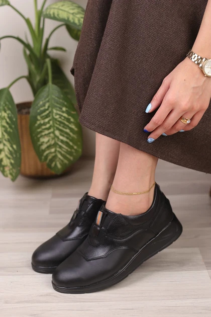 کفش پرسنلی زنانه داکا