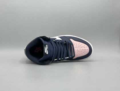 کتانی نایکی جردن 1 اتمسفر صورتی/Nike AJ1 MID Pink Atmospher