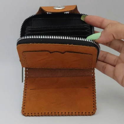 جا کارتی ساده چرم مصنوعی (فوم) دکمه و زیپ‌دار