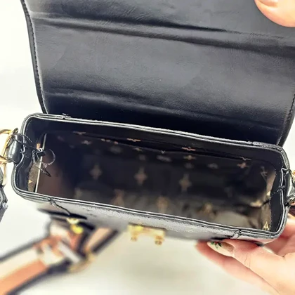 کیف دوشی زنانه لویی ویتون صندوقی کد 1082