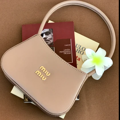 کیف مینی miu miu