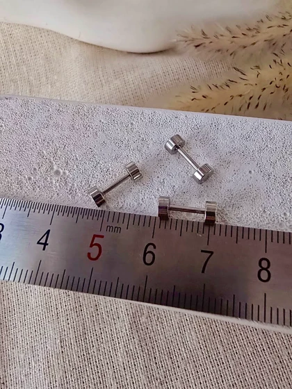 پیرسینگ گوش ساده