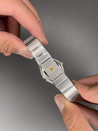 ساعت مچی امگا کانستلیشن بند سیلور صفحه مشکی Omega Constellation